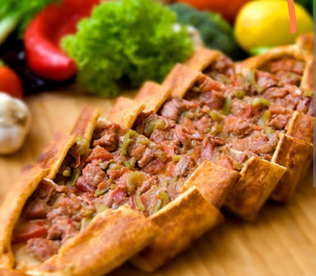 Kuşbaşılı Pide 