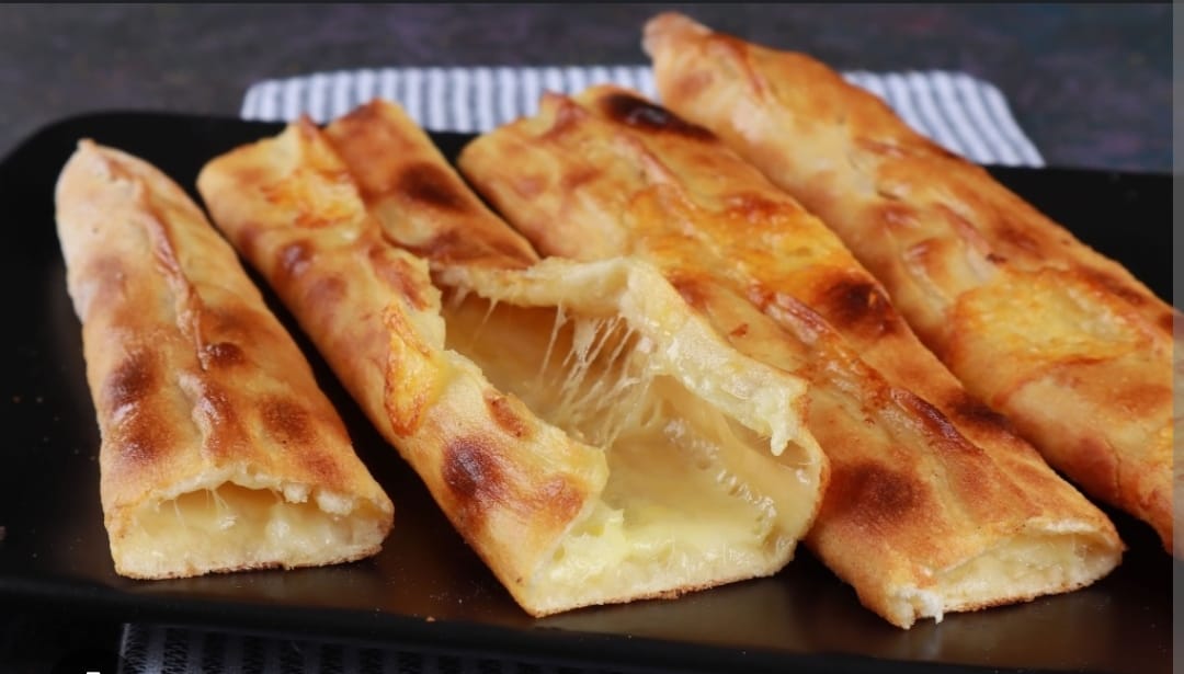 Kapalı Kaşarlı Pide